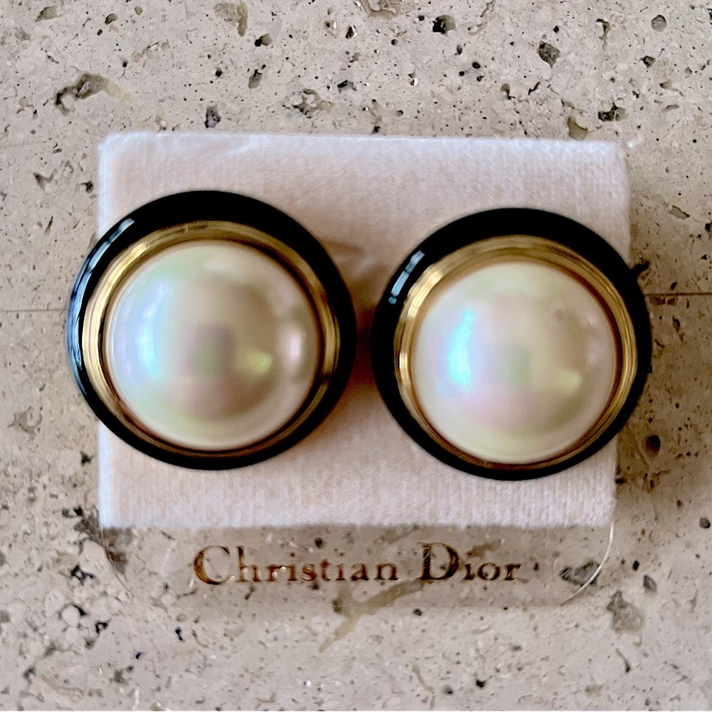 COPY - Christian Dior Pearl clip on earrings